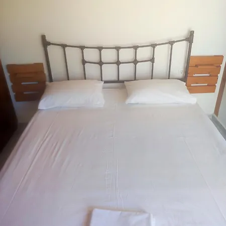 Two Palm Trees 1 Hotel 3*